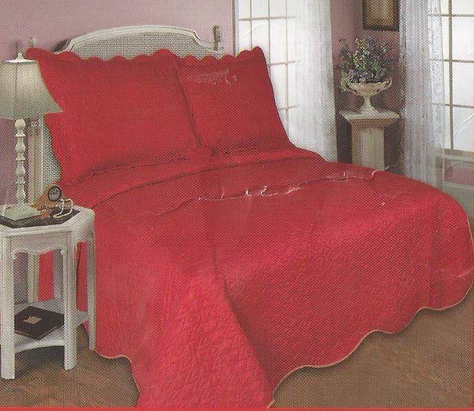 Cuvertura de pat rosie pentru doua persoane